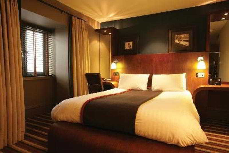 วิลเลจ โฮเต็ล แมนเชสเตอร์ เชดเดิล Hotel ชีเดิล ภายนอก รูปภาพ